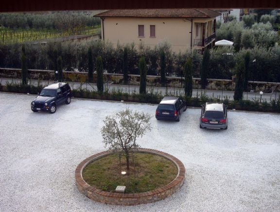 PARCHEGGIO PRIVATO
